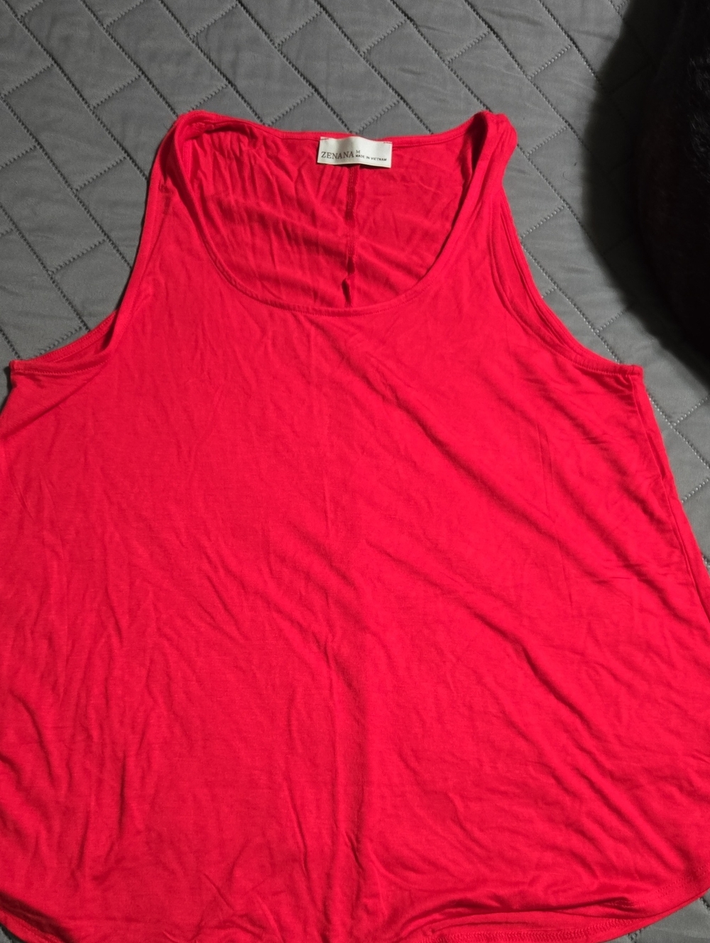 Zenana Outfitters Red Scoop Neck Tank Top